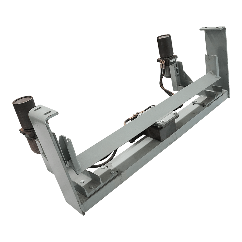 Hydraulic conveyor belt tracker